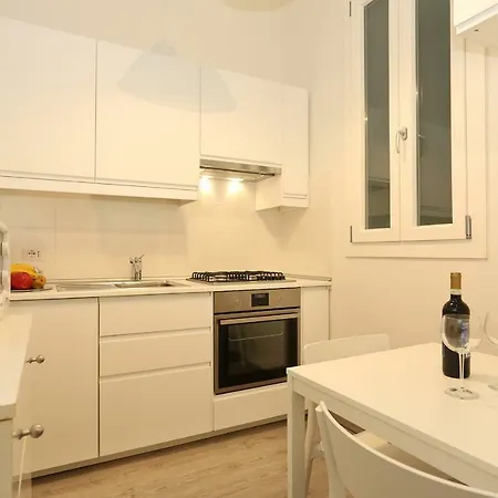 Cristina Apartment Florence